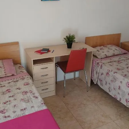 Δωμάτια σε οικογενειακή κατοικία Msida Home Msida