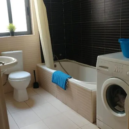 Δωμάτια σε οικογενειακή κατοικία Msida Home *